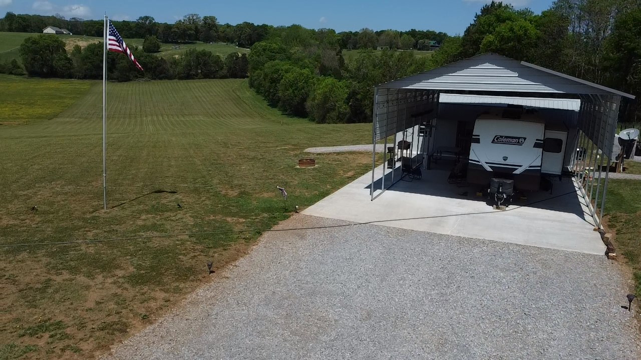 275 Thompson Rd